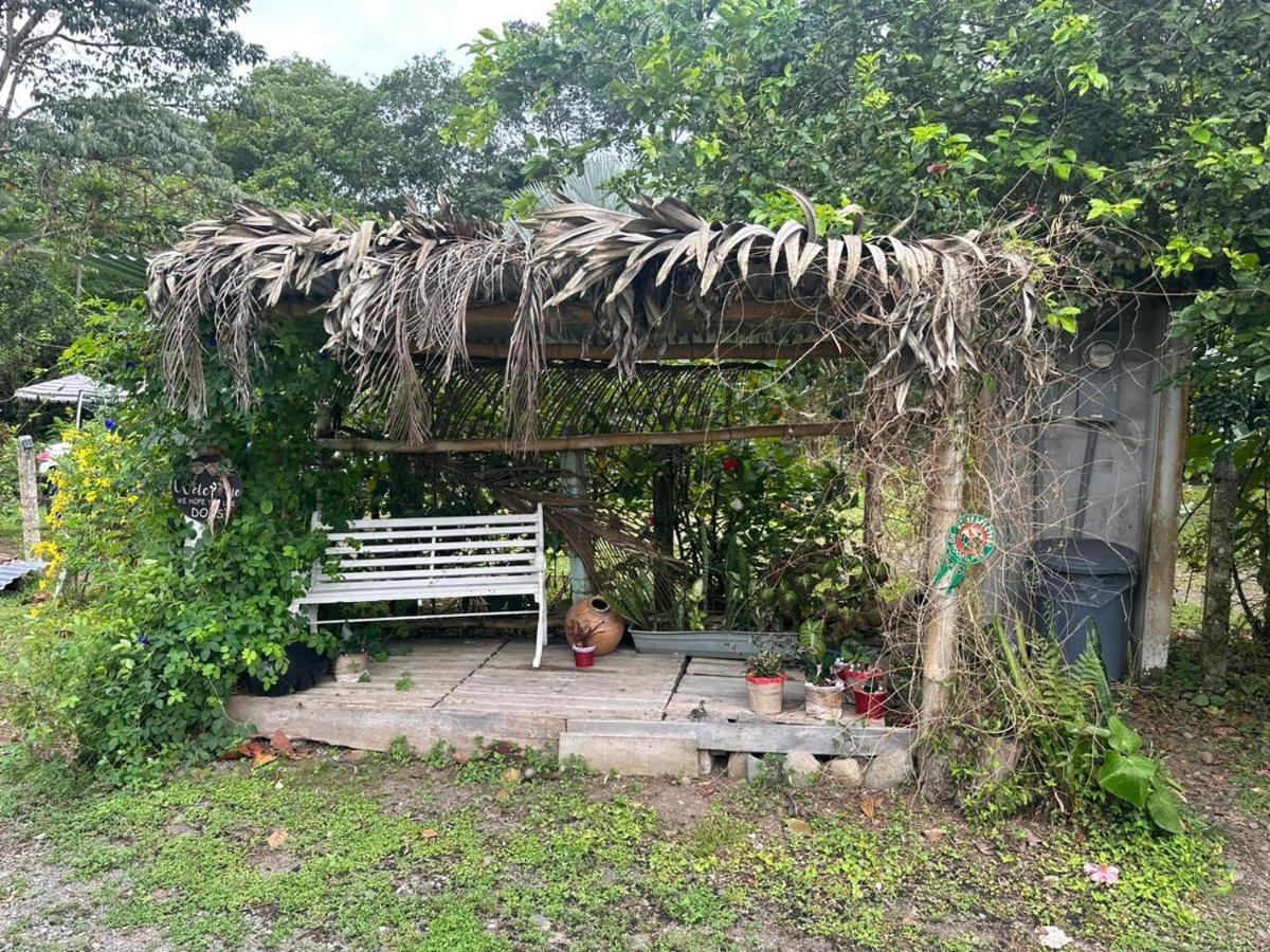 River Side Lodge Horquetas Exterior photo